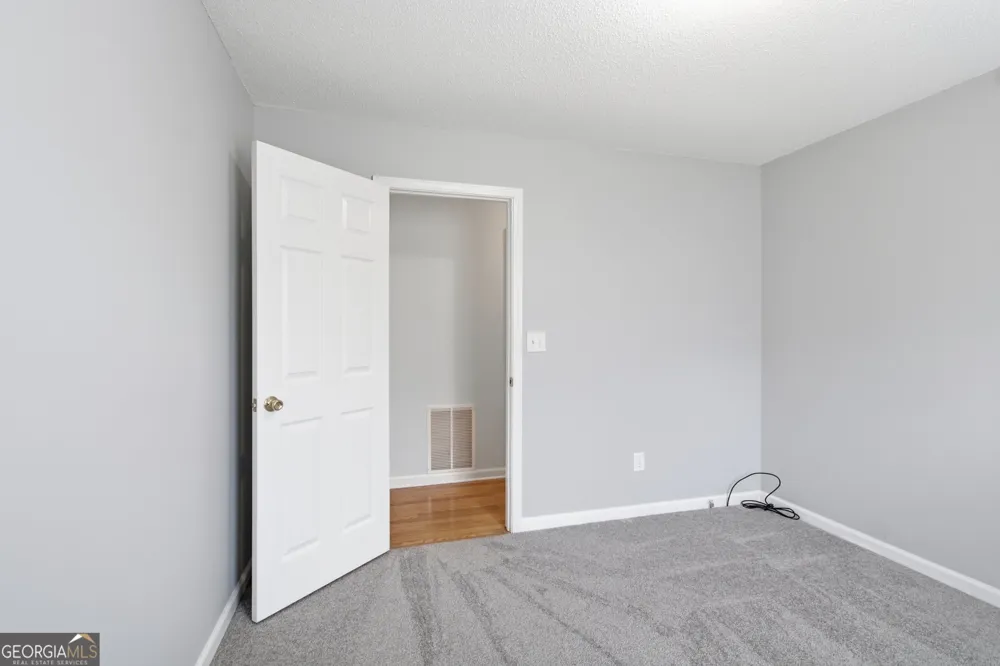 15 Charleston CT Dallas, GA 30157