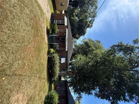 318 Sharman Street