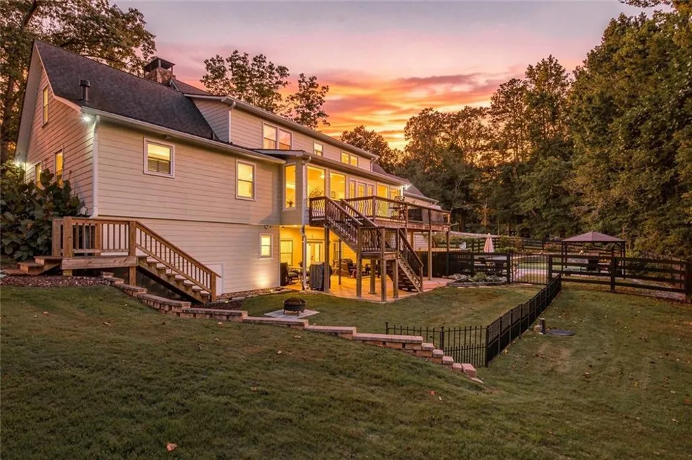 297 Henderson Lake Drive Canton, GA 30115