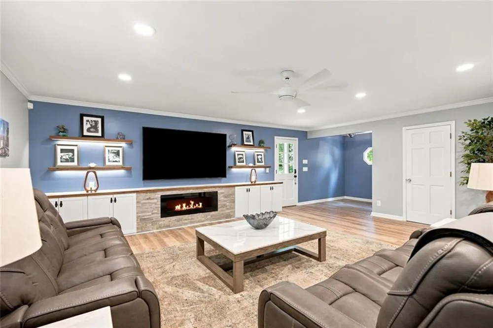297 Henderson Lake Drive Canton, GA 30115