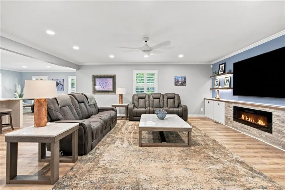 297 Henderson Lake Drive Canton, GA 30115