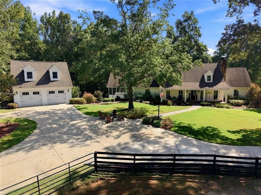 297 Henderson Lake Drive Canton, GA 30115