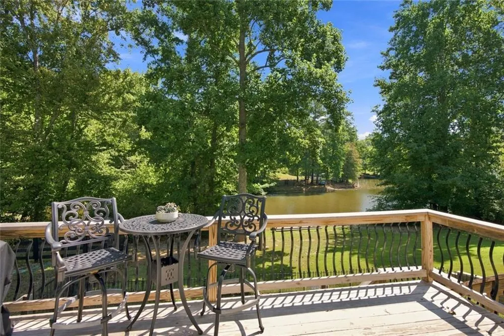 297 Henderson Lake Drive Canton, GA 30115