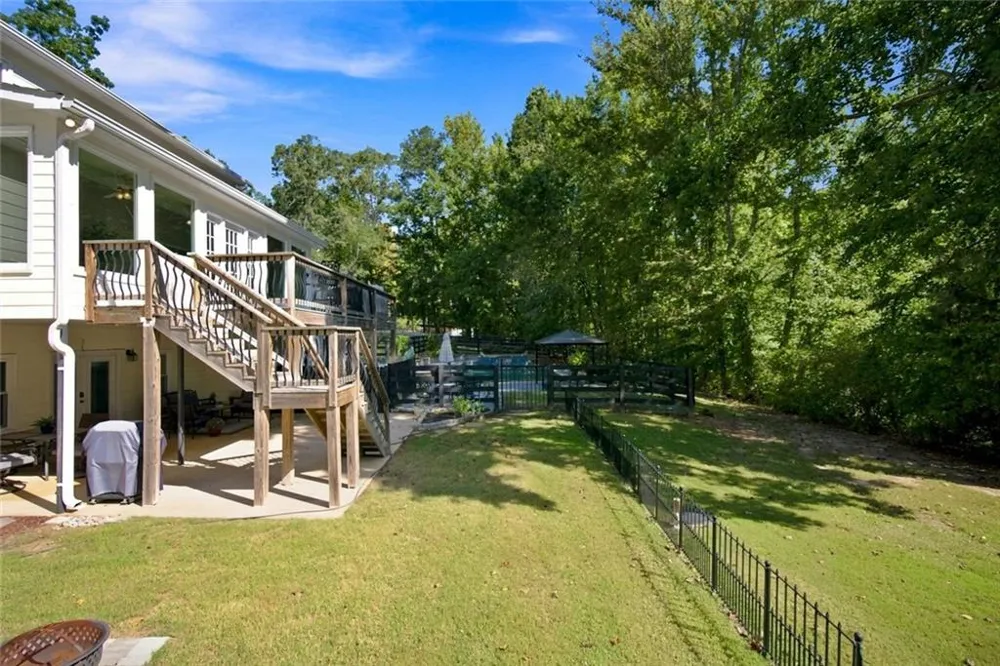297 Henderson Lake Drive Canton, GA 30115