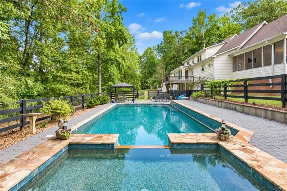 297 Henderson Lake Drive Canton, GA 30115