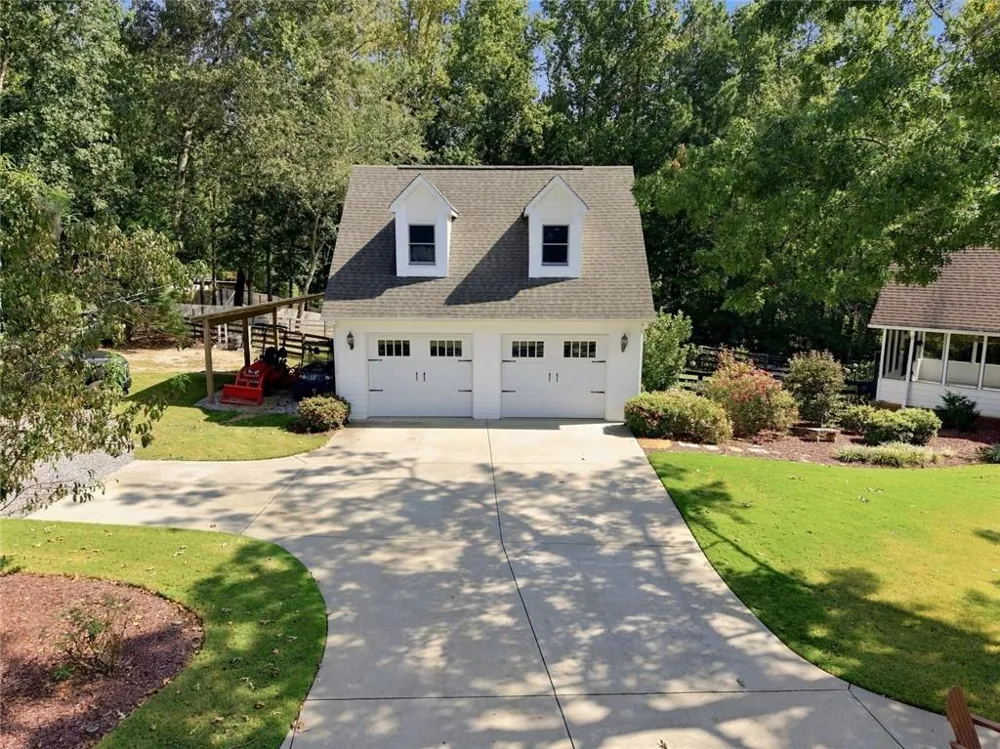 297 Henderson Lake Drive Canton, GA 30115