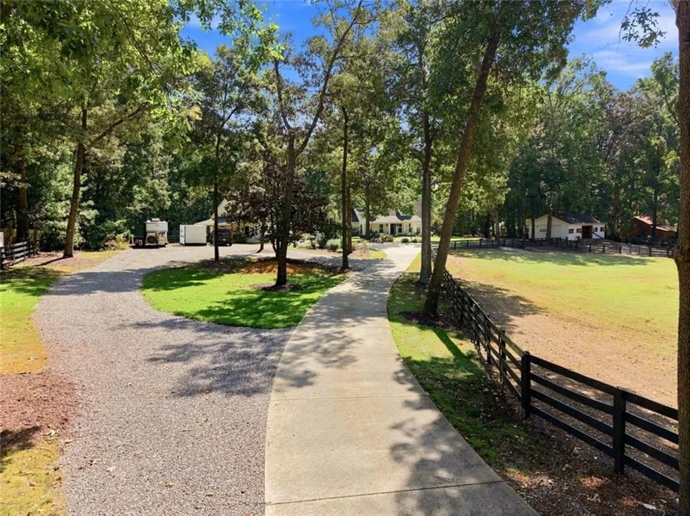 297 Henderson Lake Drive Canton, GA 30115
