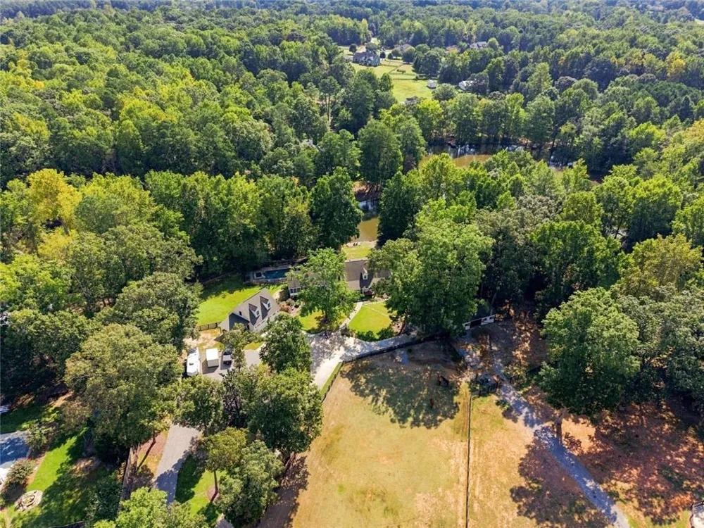 297 Henderson Lake Drive Canton, GA 30115