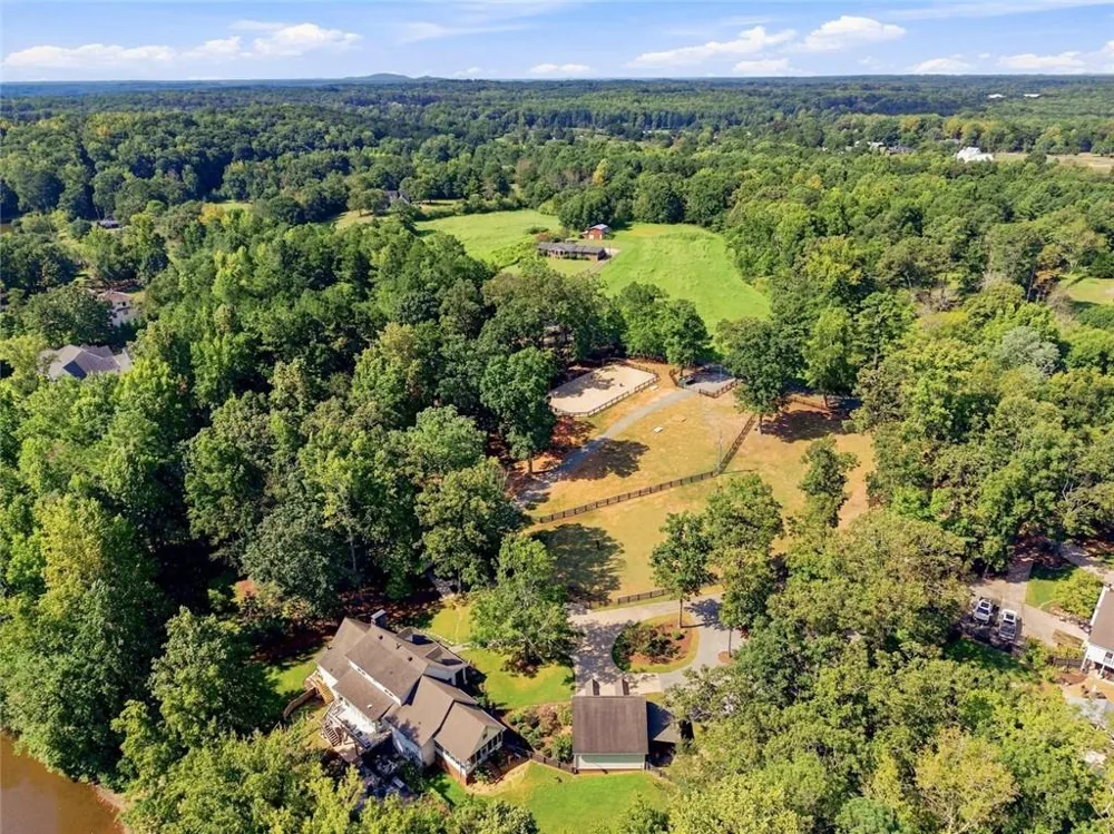 297 Henderson Lake Drive Canton, GA 30115