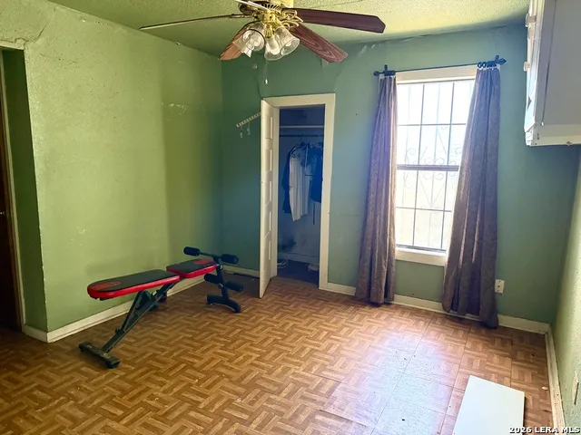 203 Huntington San Antonio, TX 78207