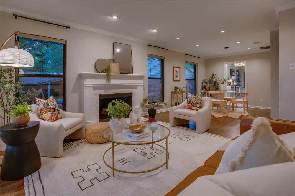 920 Bison Trail Dallas, TX 75208
