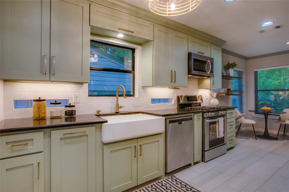 920 Bison Trail Dallas, TX 75208