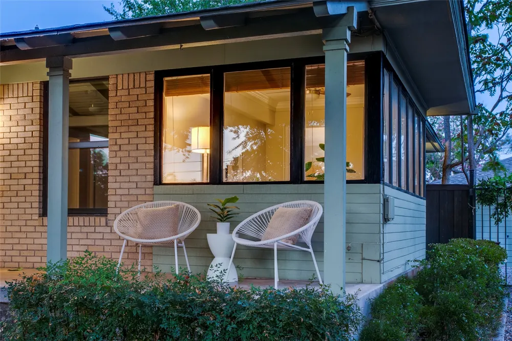 920 Bison Trail Dallas, TX 75208
