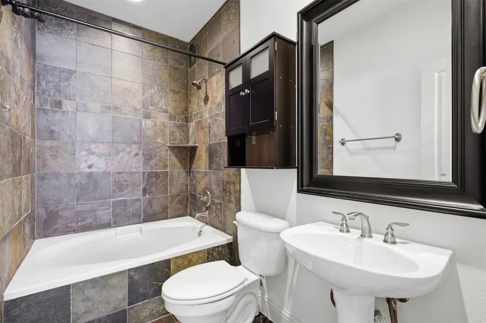 636 E Bluff Street Fort Worth, TX 76102