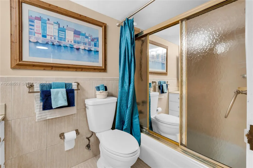 3180 S Ocean Dr #605 Hallandale Beach, FL 33009