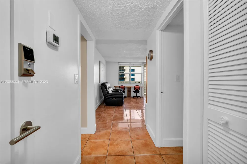 3180 S Ocean Dr #605 Hallandale Beach, FL 33009