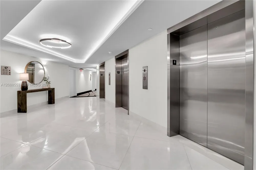 3180 S Ocean Dr #605 Hallandale Beach, FL 33009