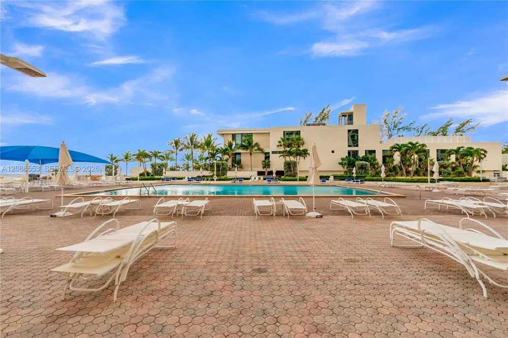 3180 S Ocean Dr #605 Hallandale Beach, FL 33009