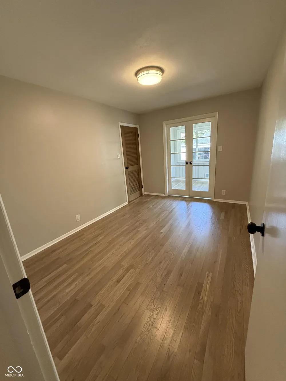 5931 Carrollton Avenue Indianapolis, IN 46220