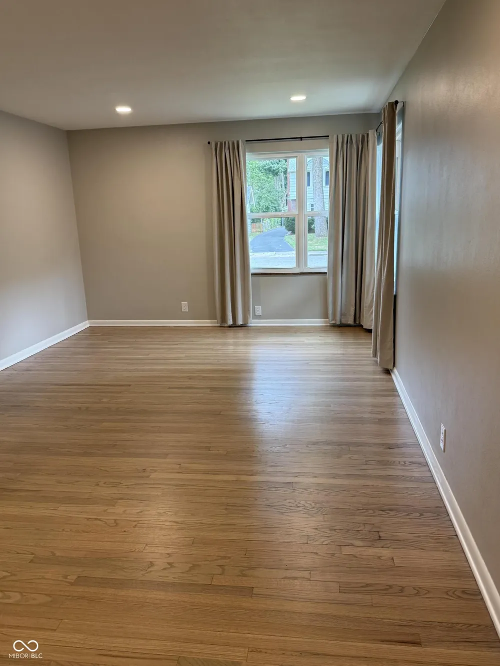 5931 Carrollton Avenue Indianapolis, IN 46220