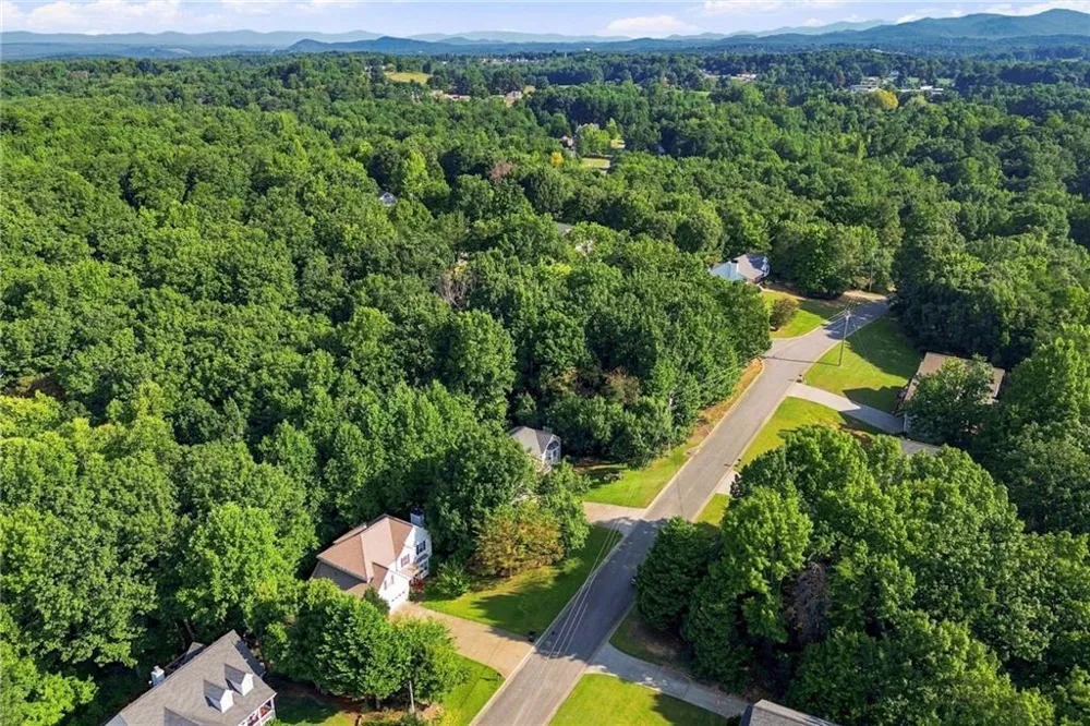 136 Franklin Court Jasper, GA 30143