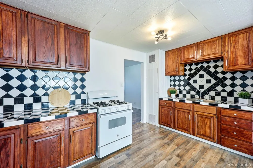 2537 Ontario Street Pueblo, CO 81004