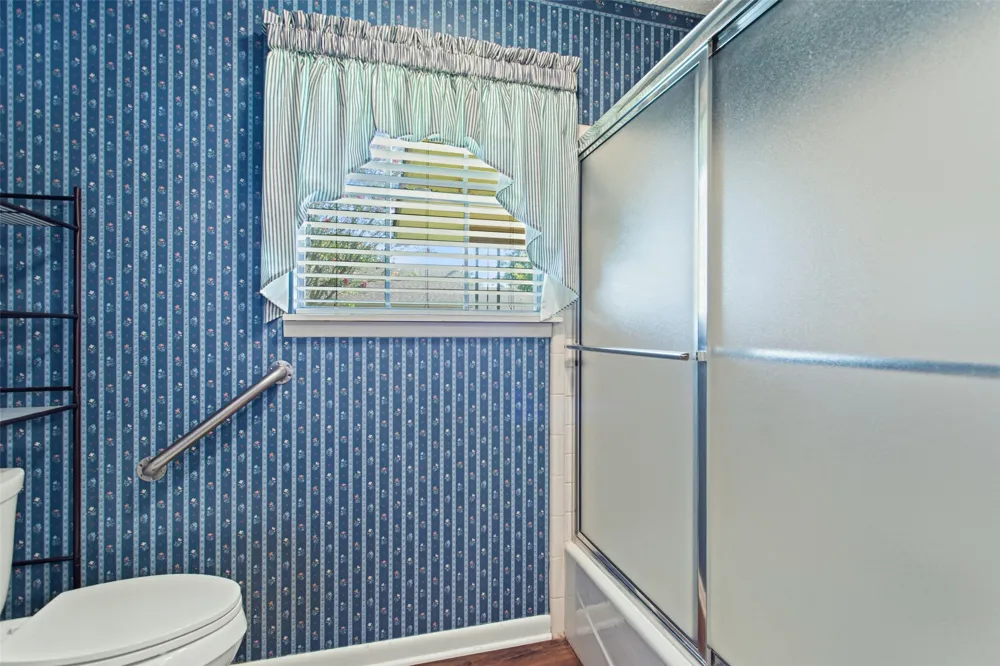 416 Azalea Street Chandler, TX 75758