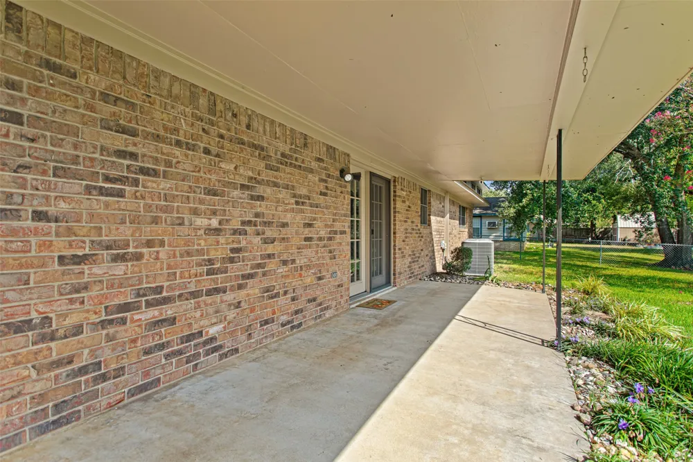 416 Azalea Street Chandler, TX 75758