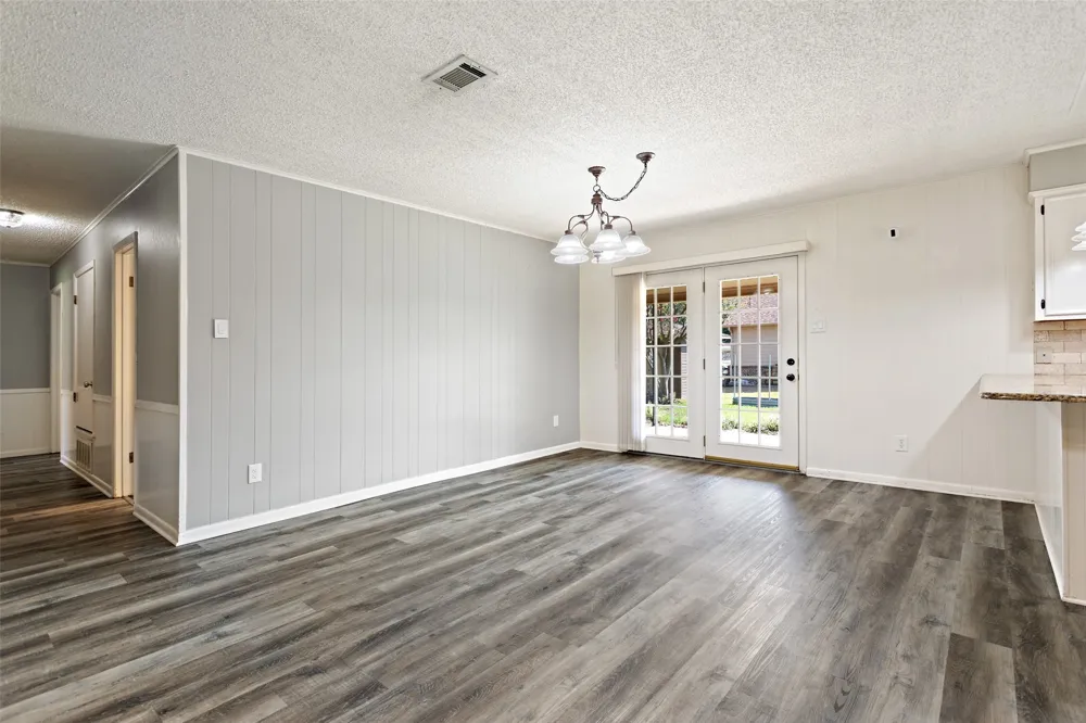 416 Azalea Street Chandler, TX 75758