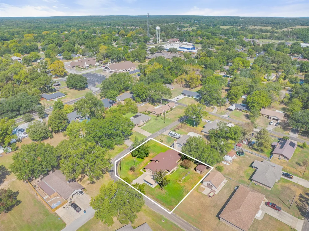 416 Azalea Street Chandler, TX 75758