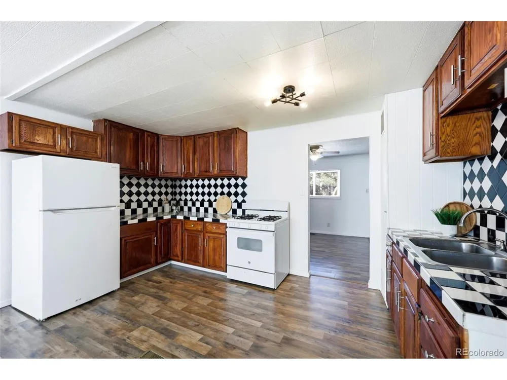 2537 Ontario Street Pueblo, CO 81004