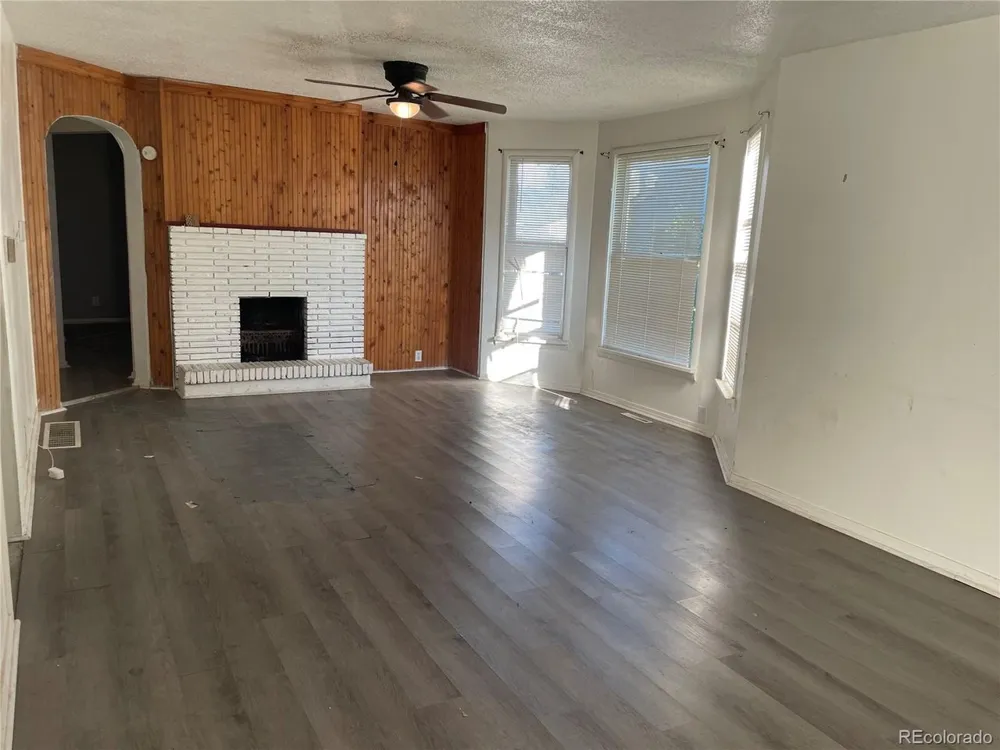 2216 Pine Street Pueblo, CO 81004