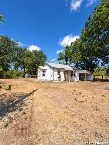 19391 FM 471 S Natalia, TX 78059