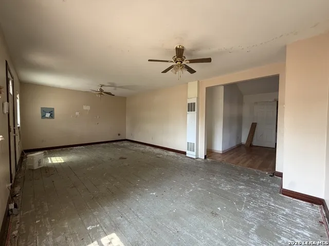 19391 FM 471 S Natalia, TX 78059