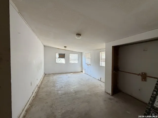 19391 FM 471 S Natalia, TX 78059