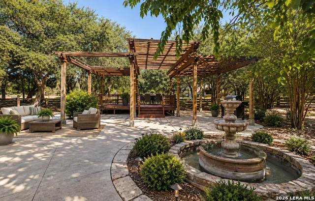 32015 Scarteen Fair Oaks Ranch, TX 78015