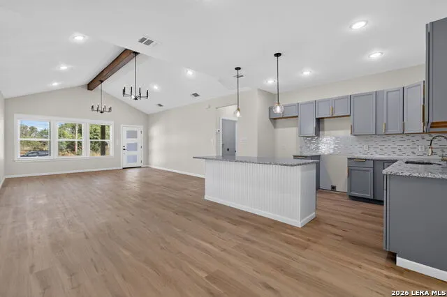506 Hickory St Jourdanton, TX 78026