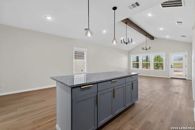 506 Hickory St Jourdanton, TX 78026