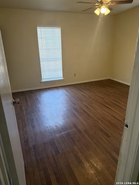 855 E SUNSHINE DR San Antonio, TX 78228