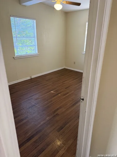 855 E SUNSHINE DR San Antonio, TX 78228