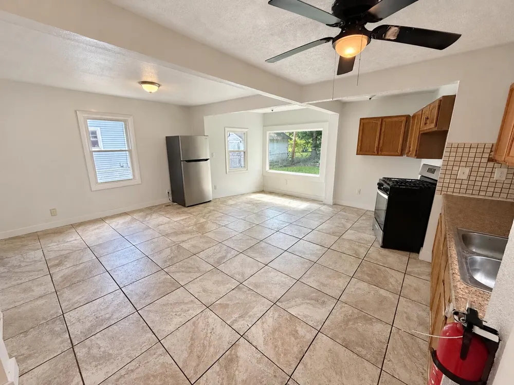 616 Lay Boulevard Kalamazoo, MI 49001