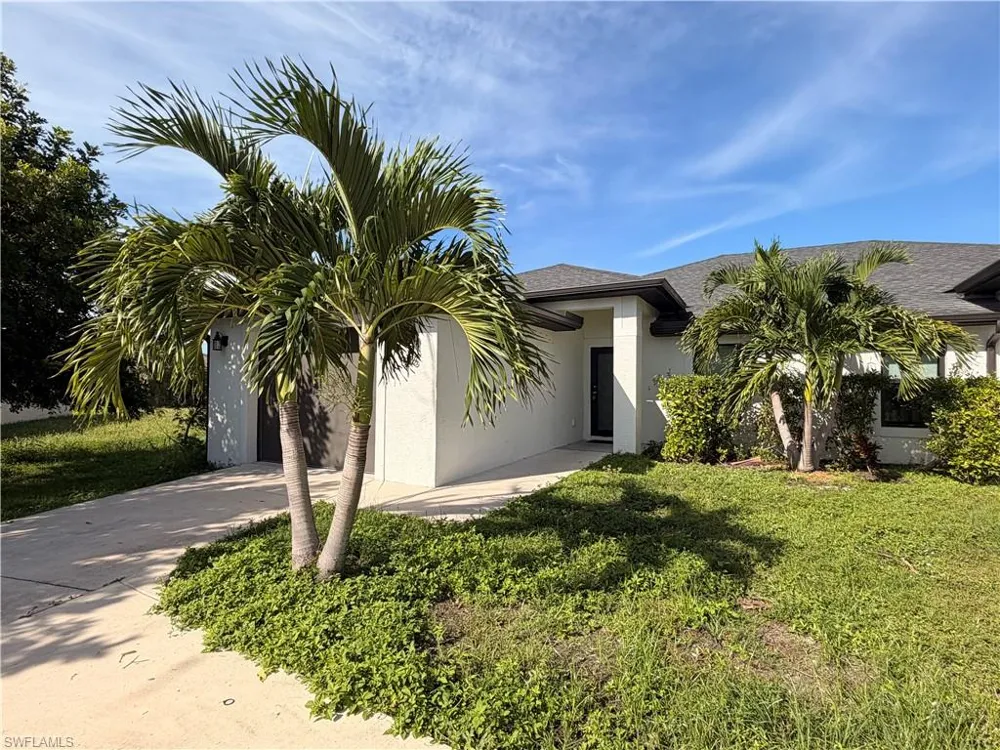 546 SE 5th Place Cape Coral, FL 33990