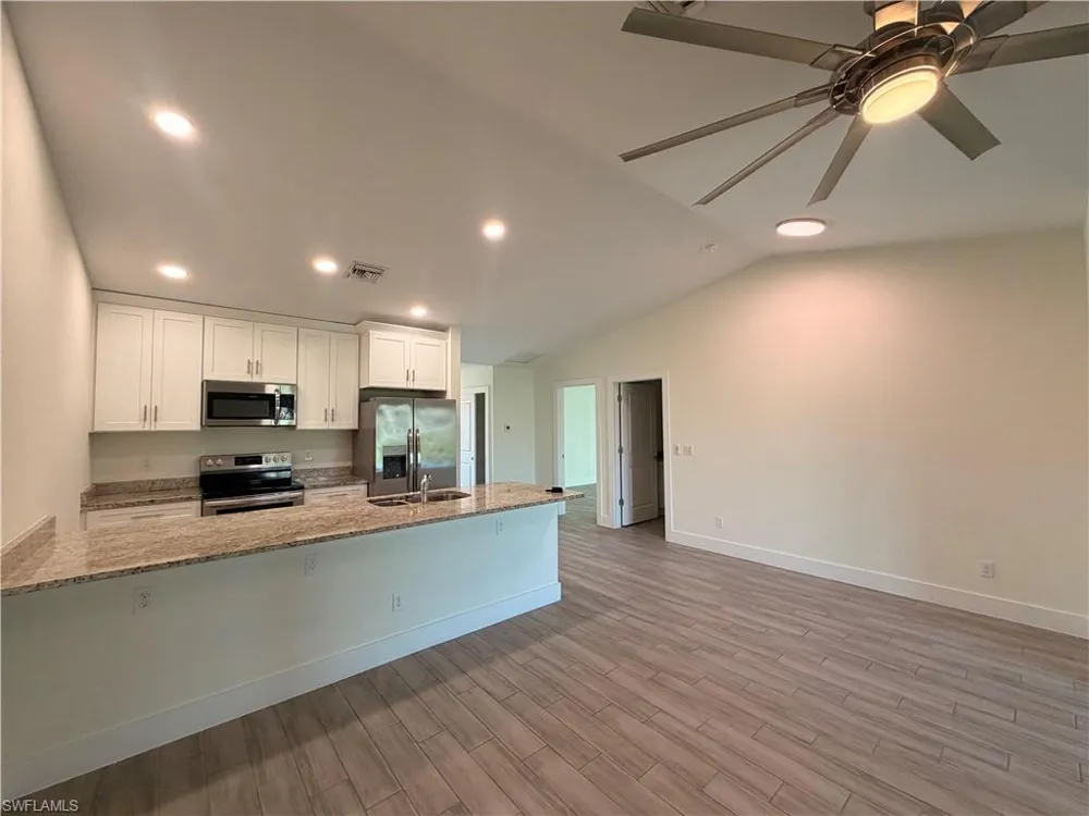 546 SE 5th Place Cape Coral, FL 33990