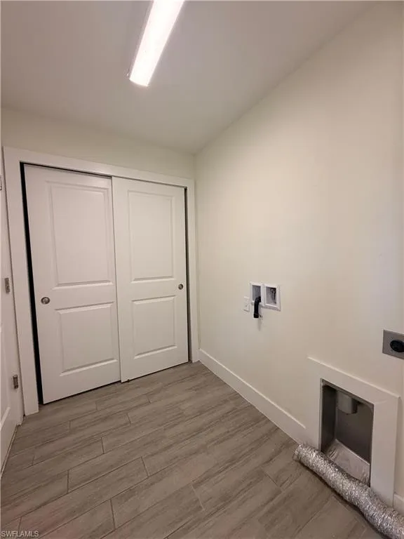 546 SE 5th Place Cape Coral, FL 33990