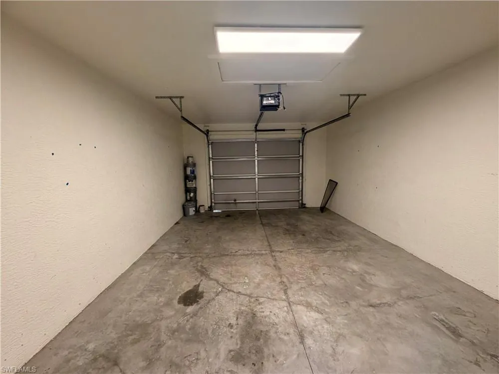 546 SE 5th Place Cape Coral, FL 33990
