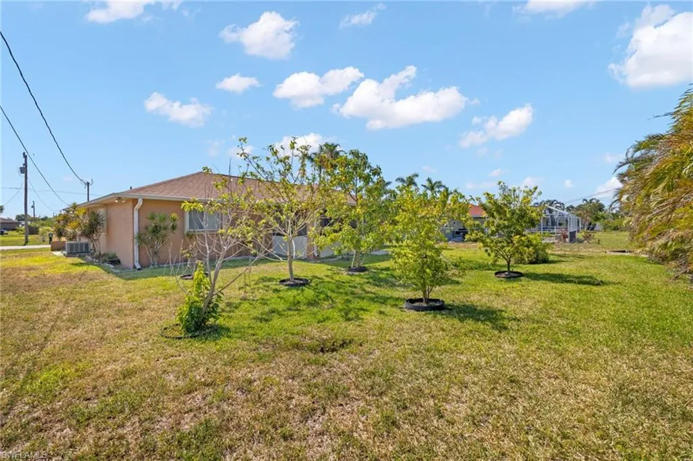 206 SE 1st Place Cape Coral, FL 33990