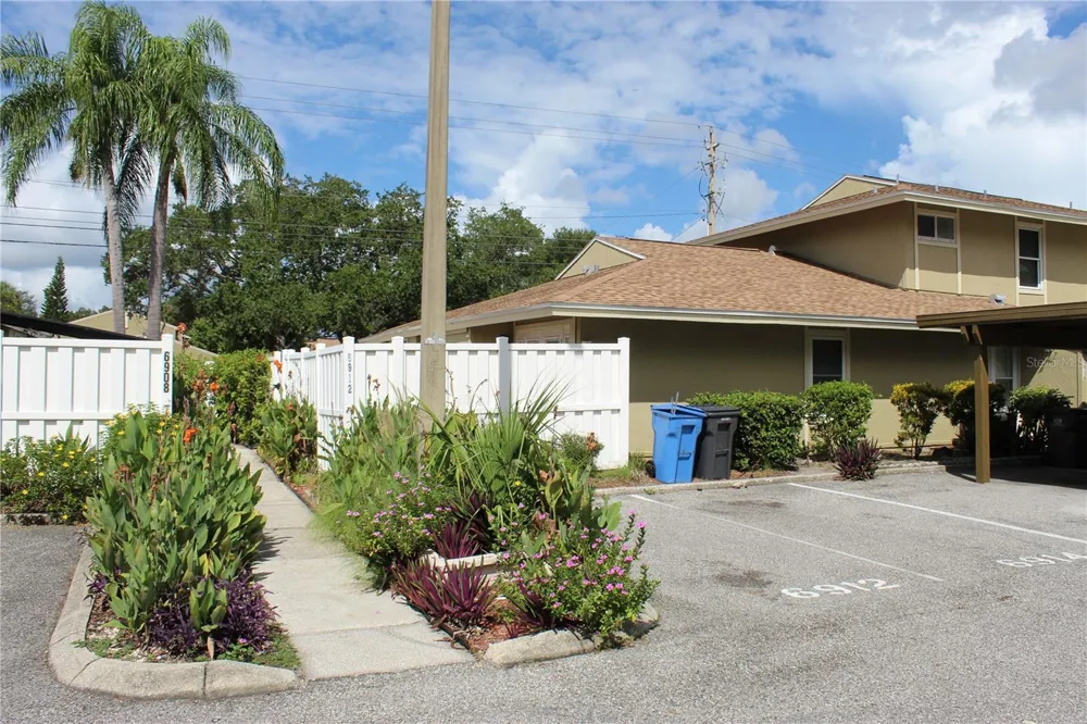 6912 EL CENTRO COURT #1 Tampa, FL 33634