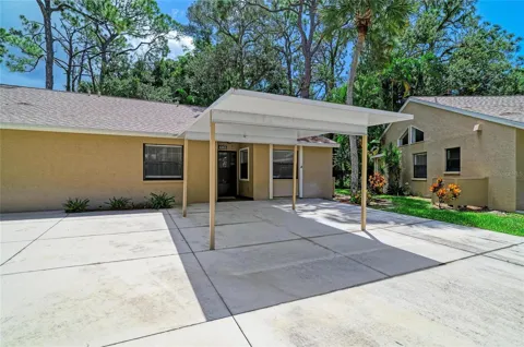 4863 VILLAGE GARDENS DRIVE #186