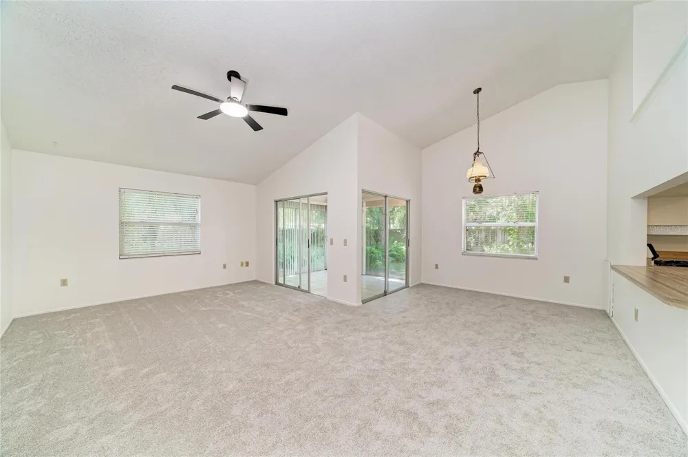4863 VILLAGE GARDENS DRIVE #186 Sarasota, FL 34234