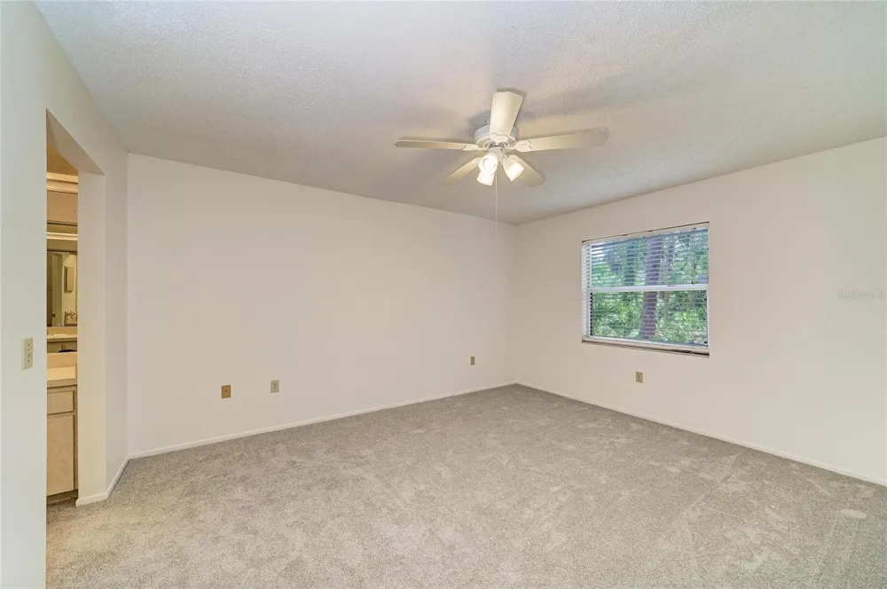 4863 VILLAGE GARDENS DRIVE #186 Sarasota, FL 34234